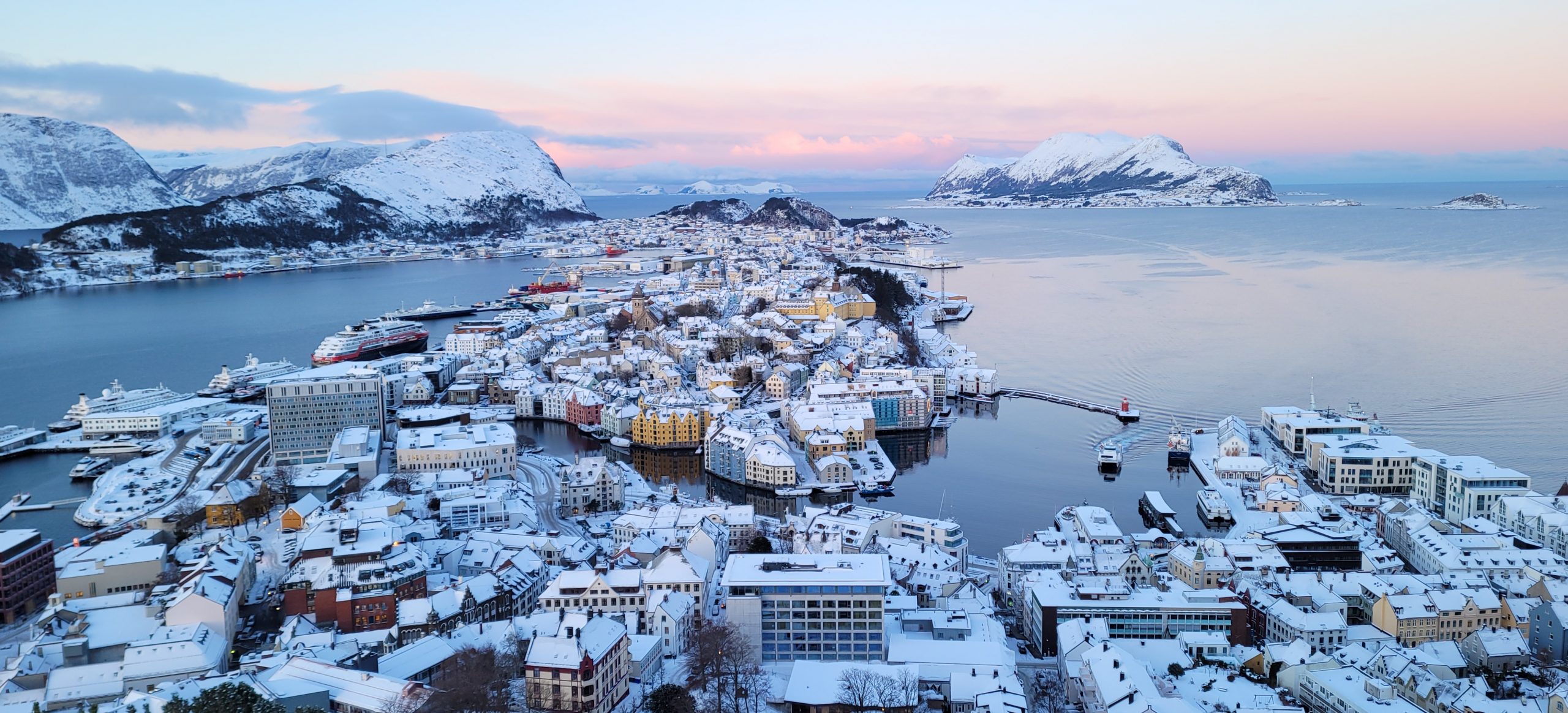 Sponland – Eldste fotobutikken i Ålesund!